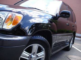 2005 Lexus LX470 Photos