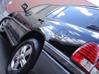 2005 Lexus LX470 Photos