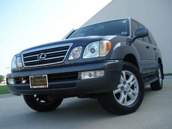 2005 Lexus LX470 Photos