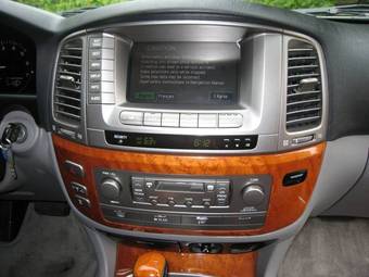 2005 Lexus LX470 Photos
