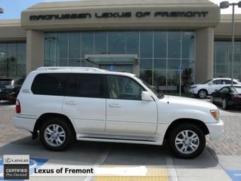 2005 Lexus LX470 Photos