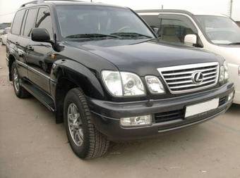 2005 Lexus LX470 Pictures