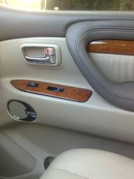 2005 Lexus LX470 Photos