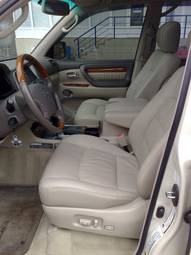2005 Lexus LX470 Images