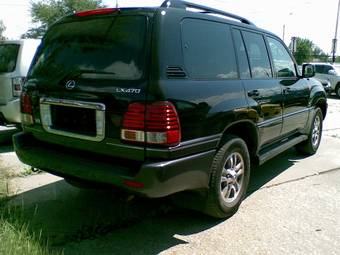 2005 Lexus LX470 Photos