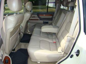2005 Lexus LX470 Pictures