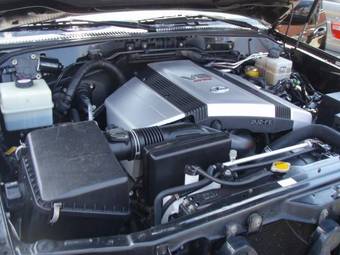 2005 Lexus LX470 Photos