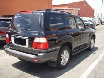 2005 Lexus LX470 Photos
