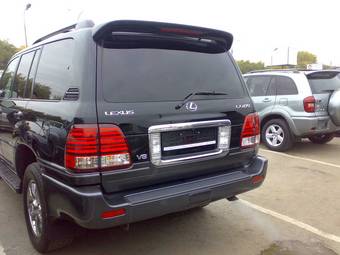 2005 Lexus LX470 Photos