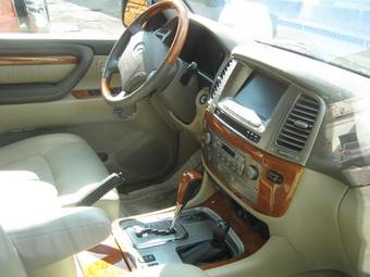 2005 Lexus LX470 Photos