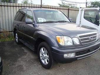 2005 Lexus LX470 Pictures