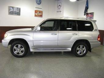 2005 Lexus LX470 Photos