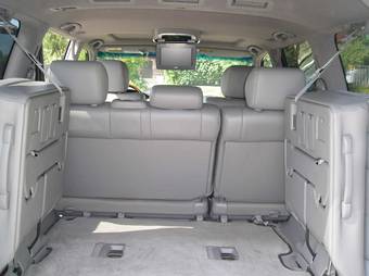 2005 Lexus LX470 Pictures