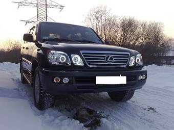 2005 Lexus LX470 Photos