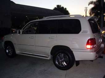 2006 Lexus LX470 Photos