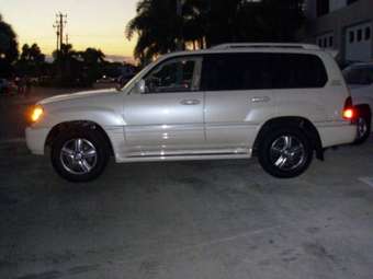 2006 Lexus LX470 Photos