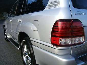 2006 Lexus LX470 Pictures