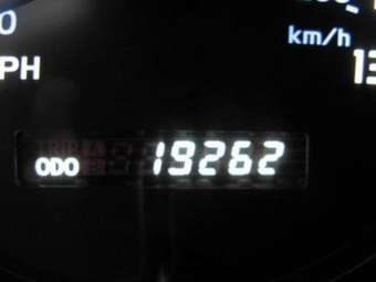 2006 Lexus LX470 Pictures