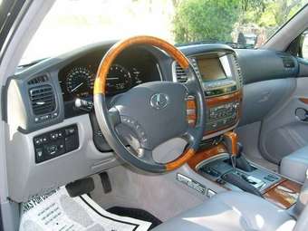 2006 Lexus LX470 Pictures