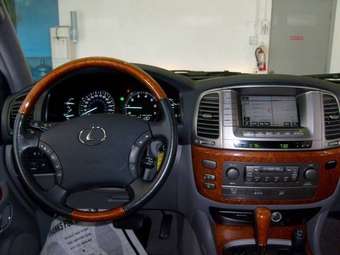 2006 Lexus LX470 Photos
