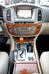 2006 Lexus LX470 Photos