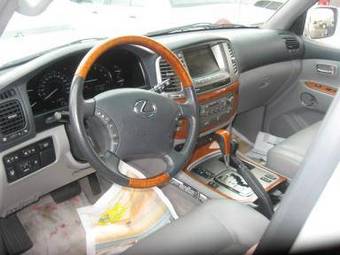 2006 Lexus LX470 Pictures