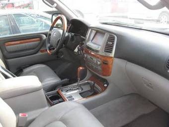 2006 Lexus LX470 Pictures