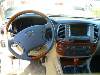 2006 Lexus LX470 Pictures