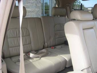 2006 Lexus LX470 Pics