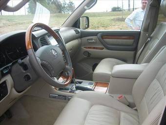 2006 Lexus LX470 Pictures