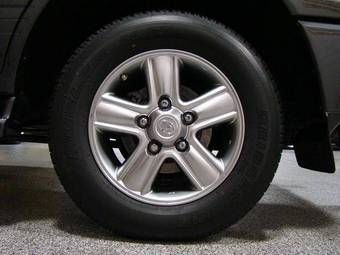 2006 Lexus LX470 Photos