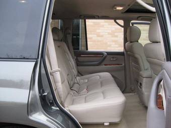 2006 Lexus LX470 Pics