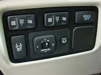 2006 Lexus LX470 Pictures