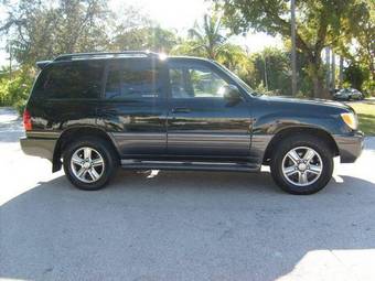 2006 Lexus LX470 Photos