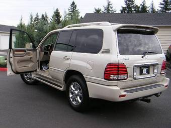 2006 Lexus LX470 Pictures