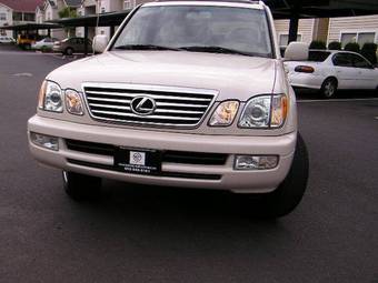 2006 Lexus LX470 Photos
