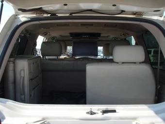 2006 Lexus LX470 Pictures