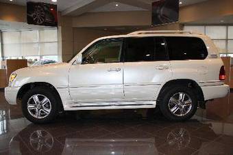 2006 Lexus LX470 Pictures