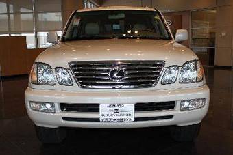 2006 Lexus LX470 Pictures