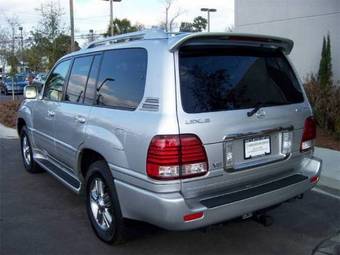 2006 Lexus LX470 Photos