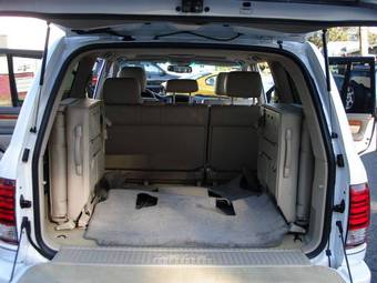 2006 Lexus LX470 Photos