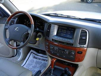 2006 Lexus LX470 Photos