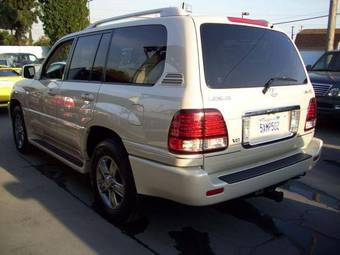 2006 Lexus LX470 Pictures