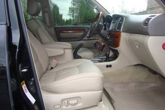 2006 Lexus LX470 Pictures