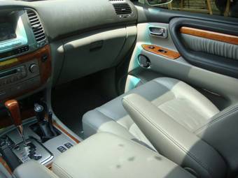 2006 Lexus LX470 Pictures