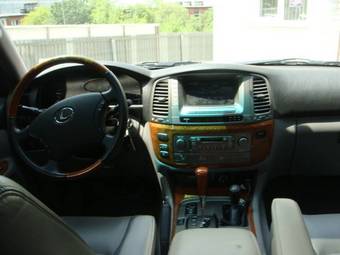 2006 Lexus LX470 Photos