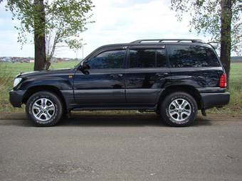 2006 Lexus LX470 Photos