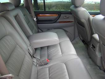 2006 Lexus LX470 Photos