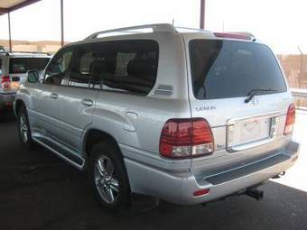 2006 Lexus LX470 Pictures