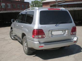 2006 Lexus LX470 Photos